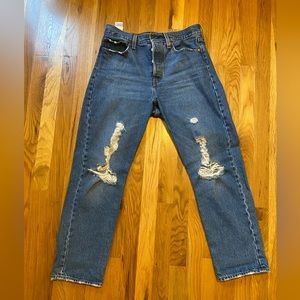 Barely Worn Levi’s Wedgie Straight Jeans